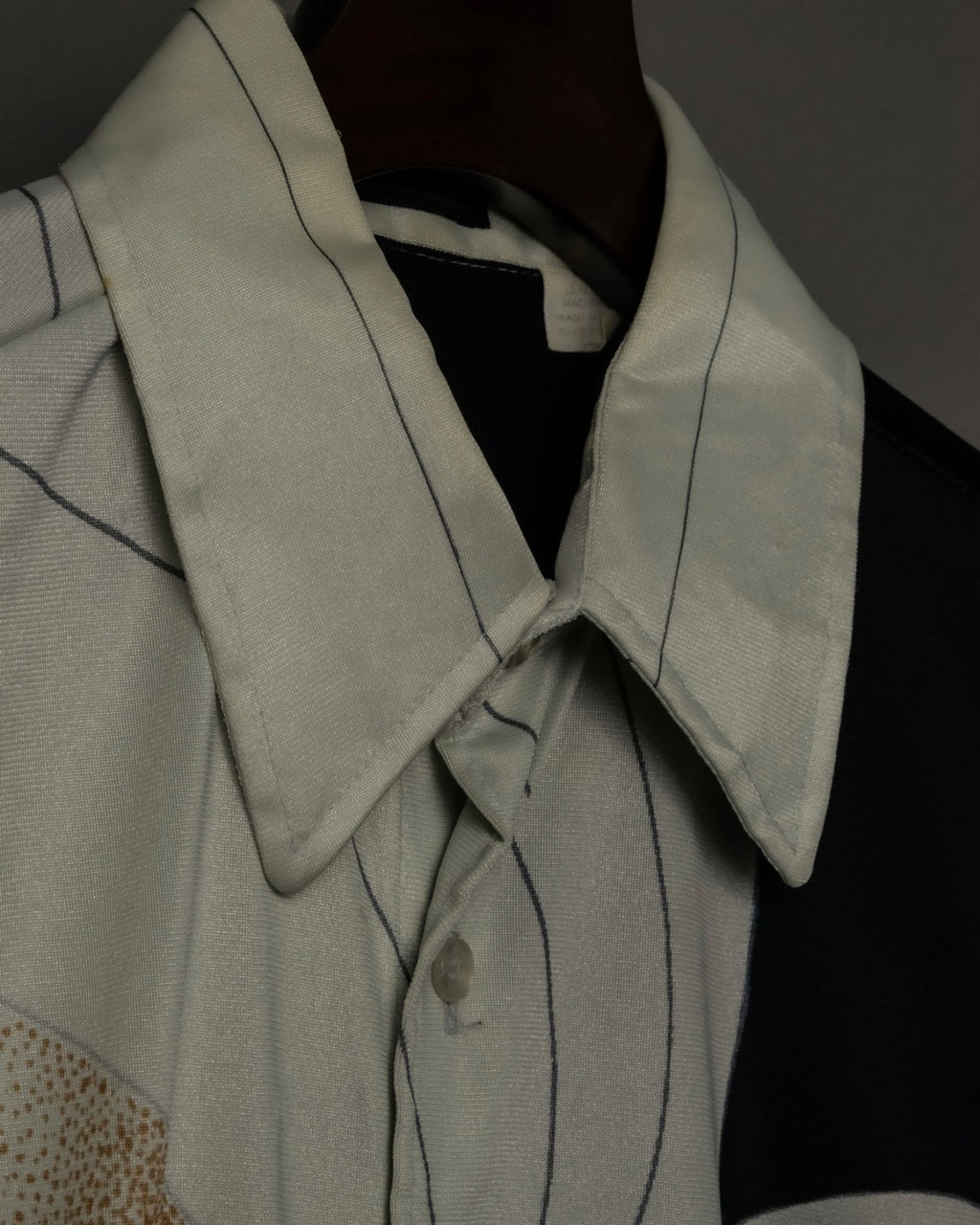 "USA" 70s Round Line Art Pattern Polyester Shirt