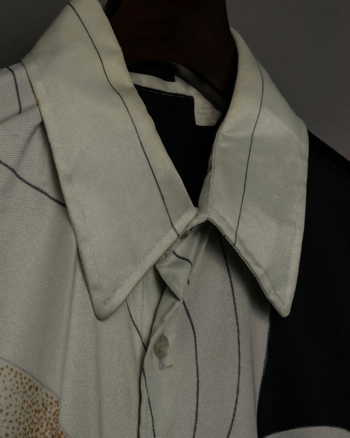 "USA" 70s Round Line Art Pattern Polyester Shirt