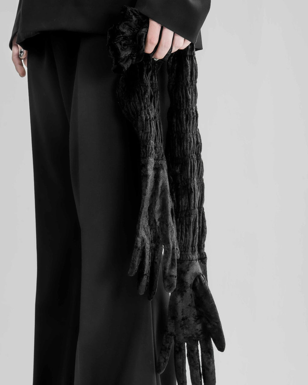 Shirring Luxurios Mode Long Gloves【先行予約 1/8まで】