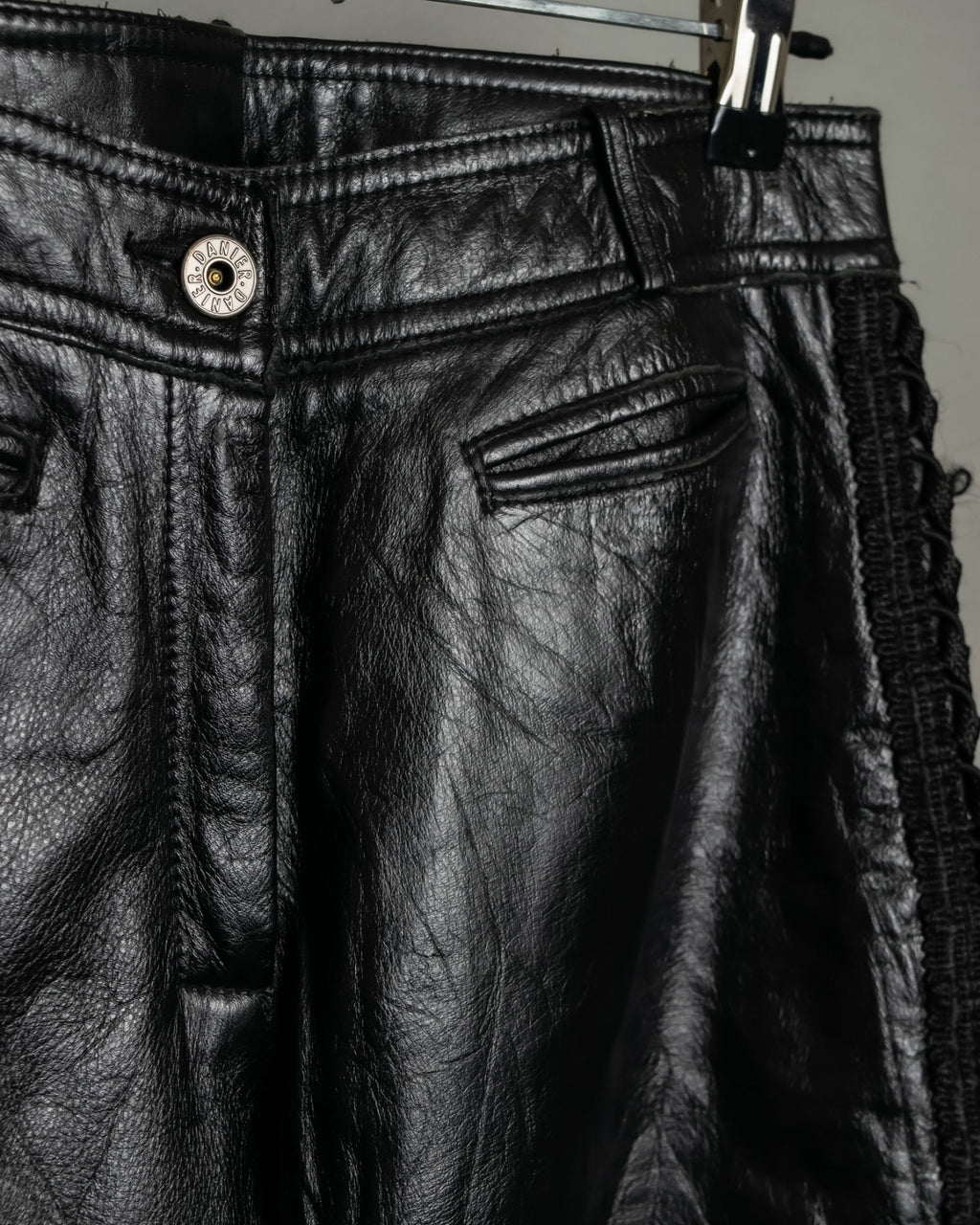 Beautiful Silhouette Lace-Up Leather Pants