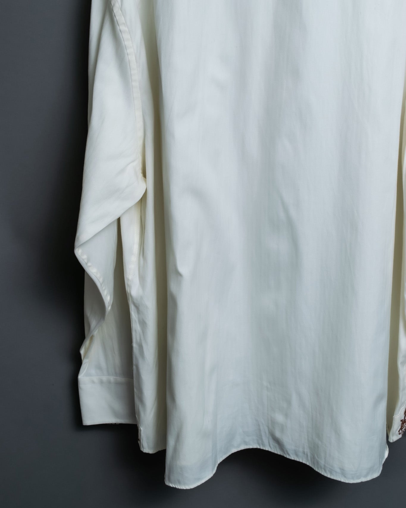 "COOGI" 3 Button Design 5XL Over White Shirt