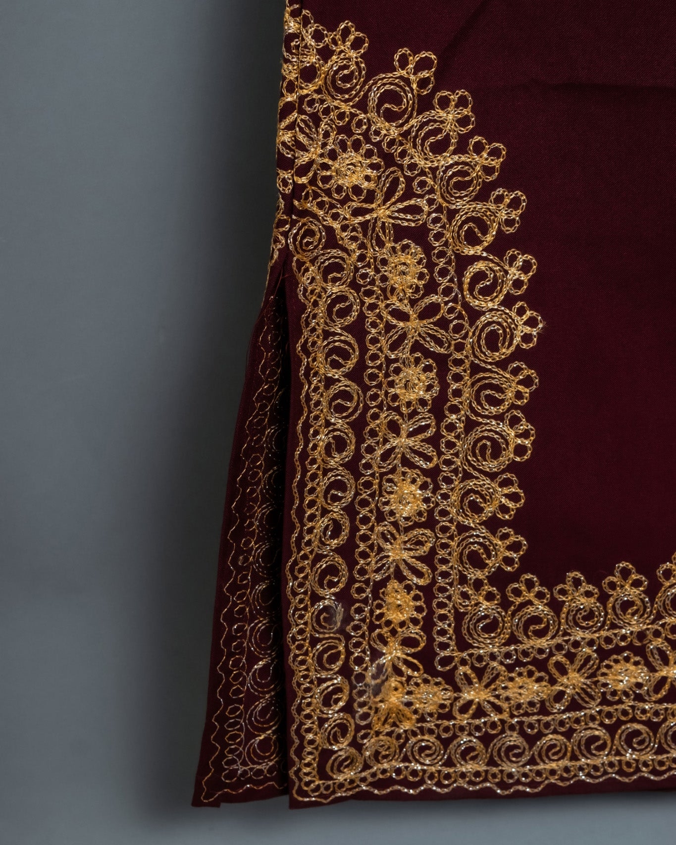 Luxurious Embroidery Long Dress