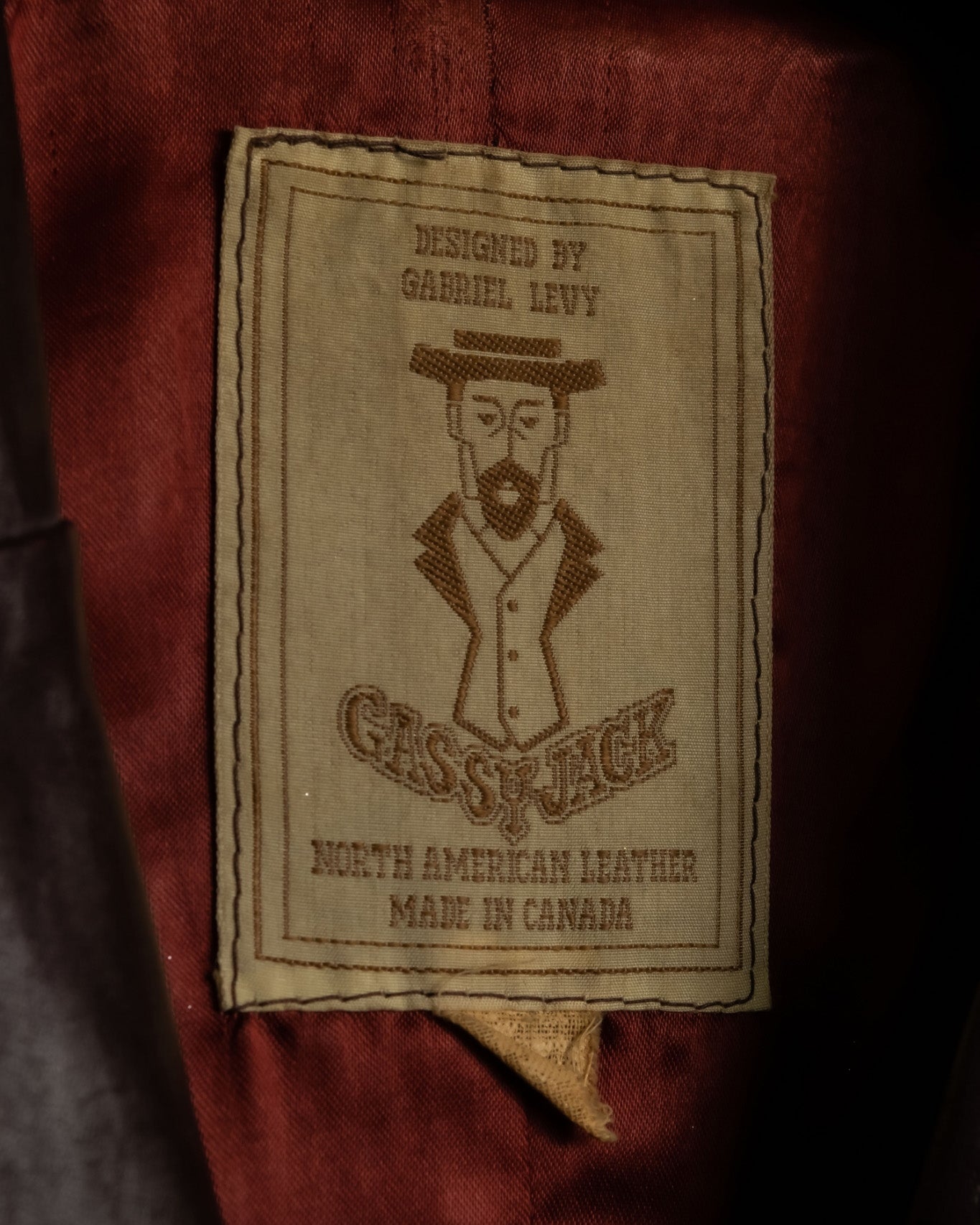 "MADE IN CANADA" 1970s Wine Red Leather Slim Coat