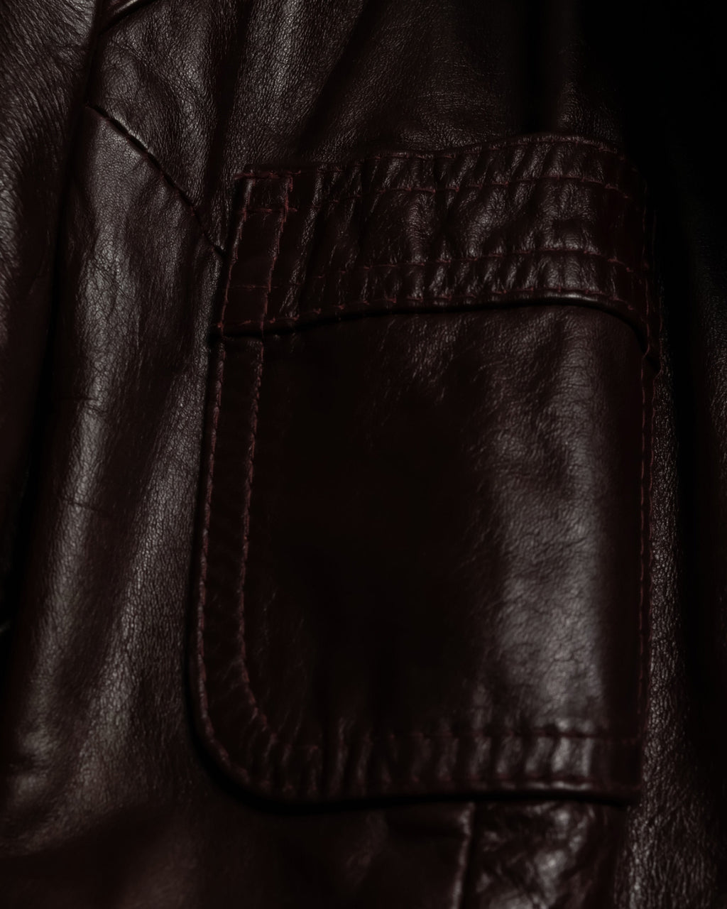 "MADE IN CANADA" 1970s Wine Red Leather Slim Coat