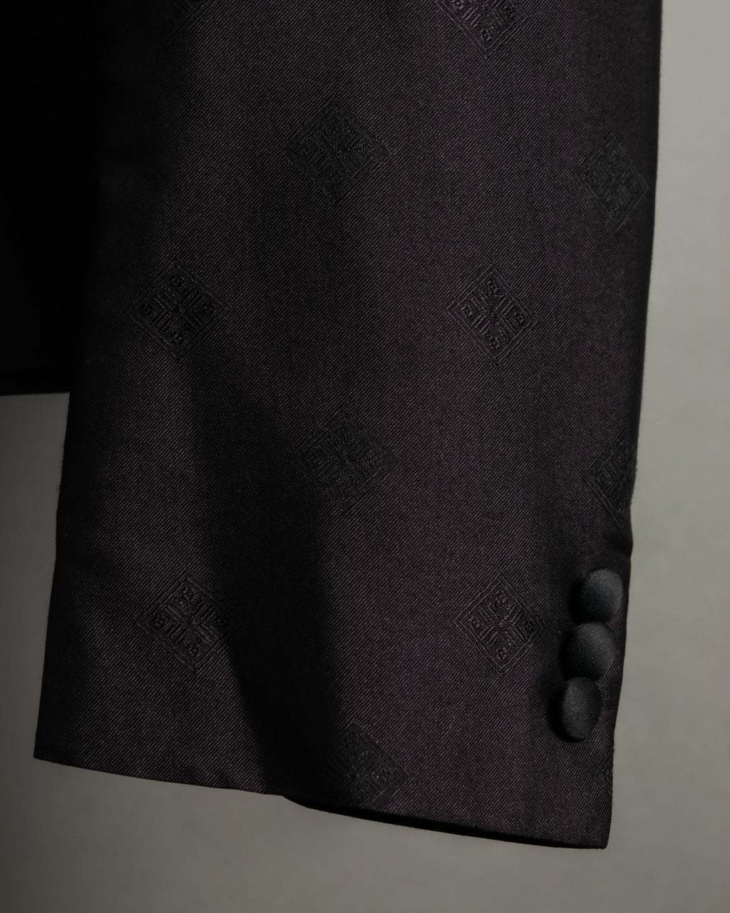 Back Slim Silhouette Short Length Jacket