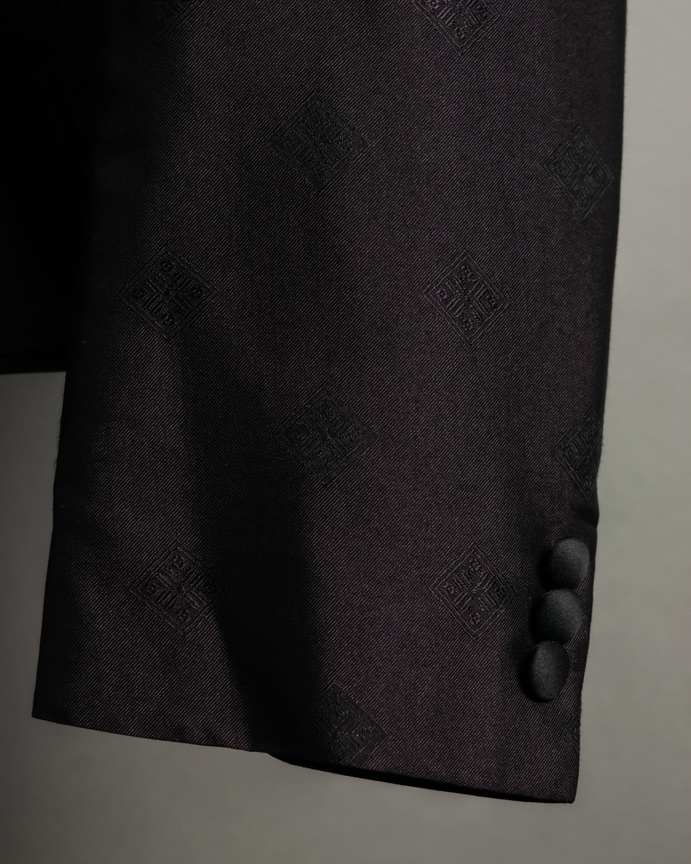 Back Slim Silhouette Short Length Jacket