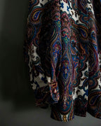 Bicolor Beautiful Paisley Pattern Shirt