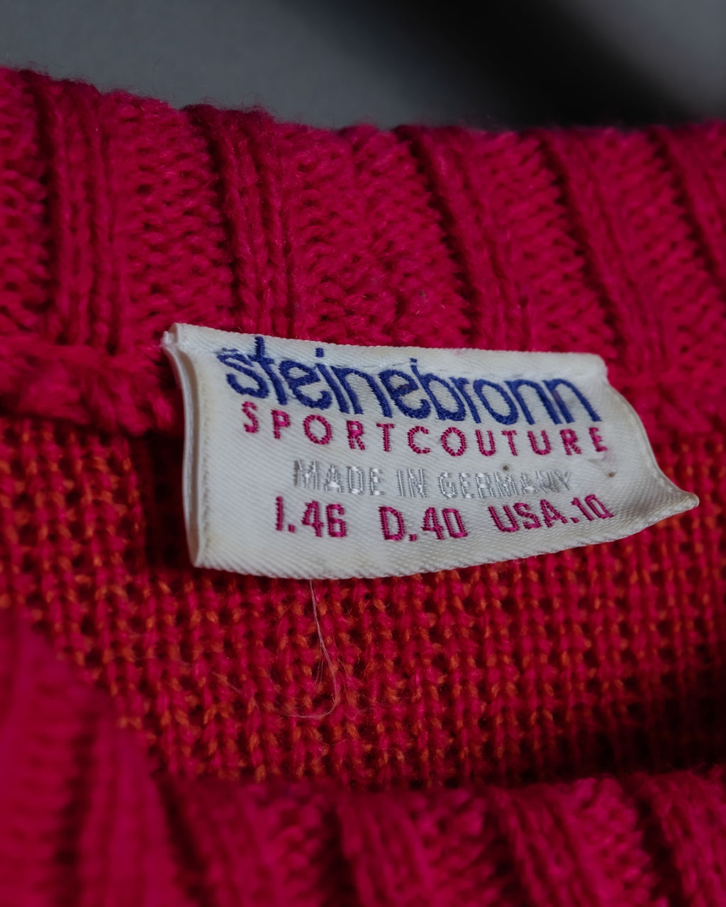 "MOOD SPECIAL" Beautiful Silhouette Unique Pattern New Wool Knit