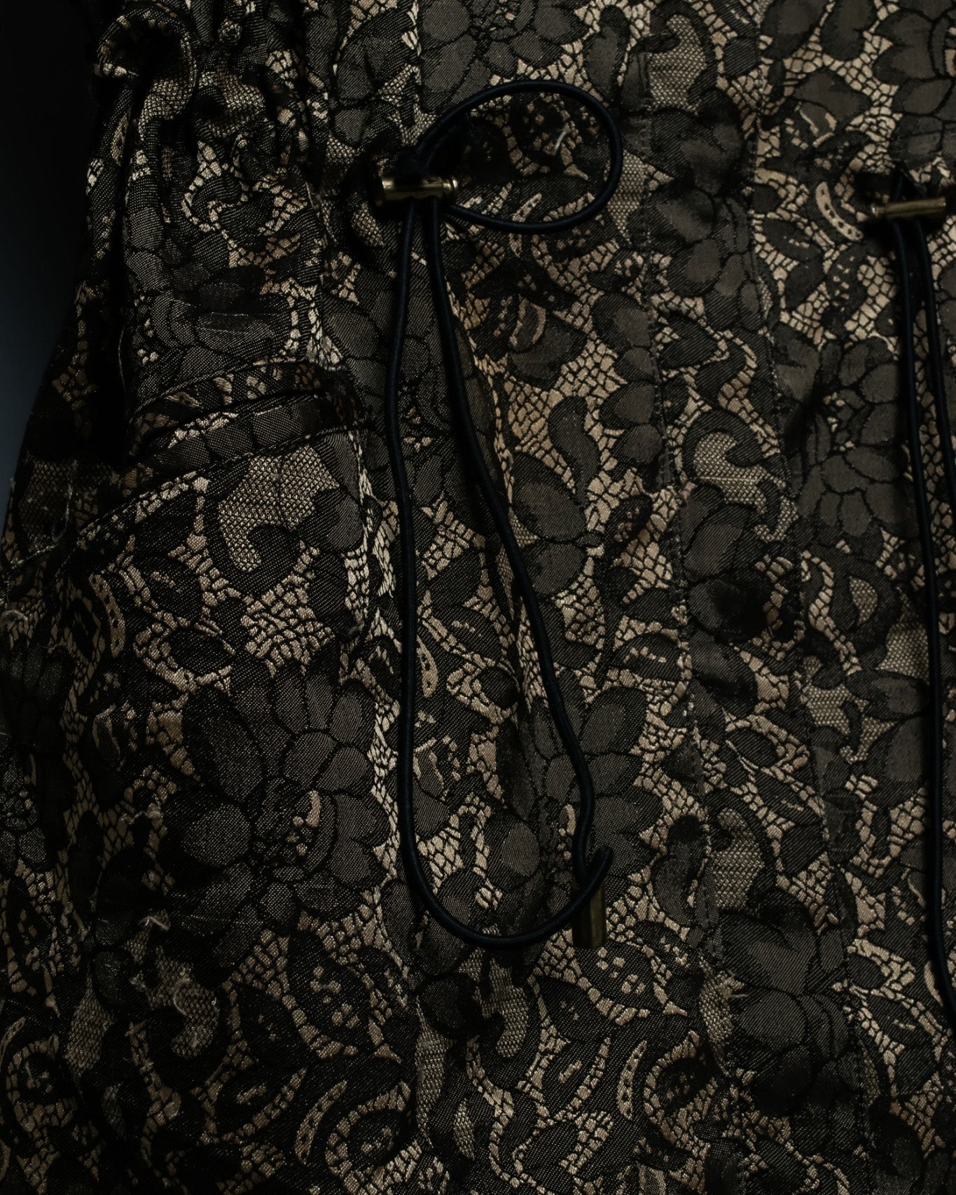 Dull Glossy Jacquard Aperture Variable Jacket