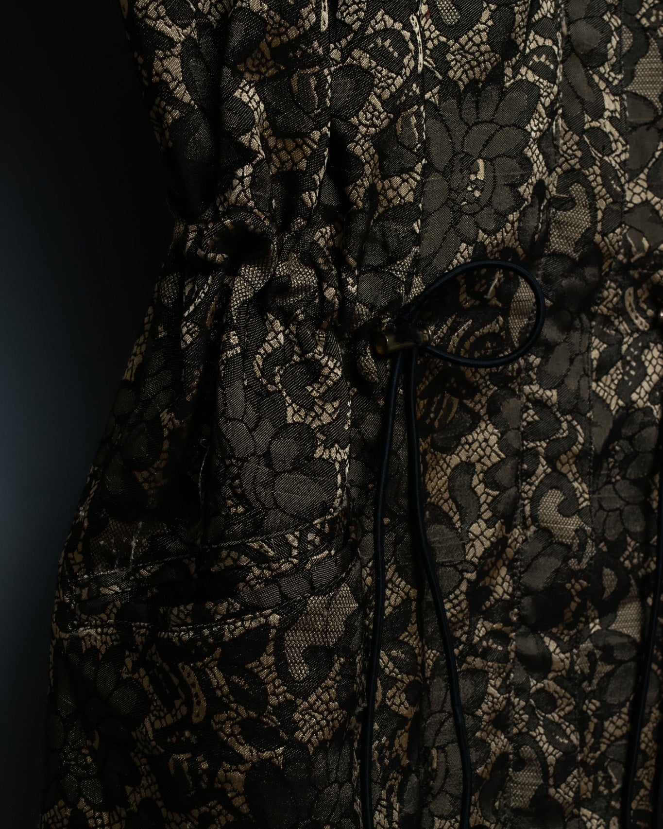 Dull Glossy Jacquard Aperture Variable Jacket