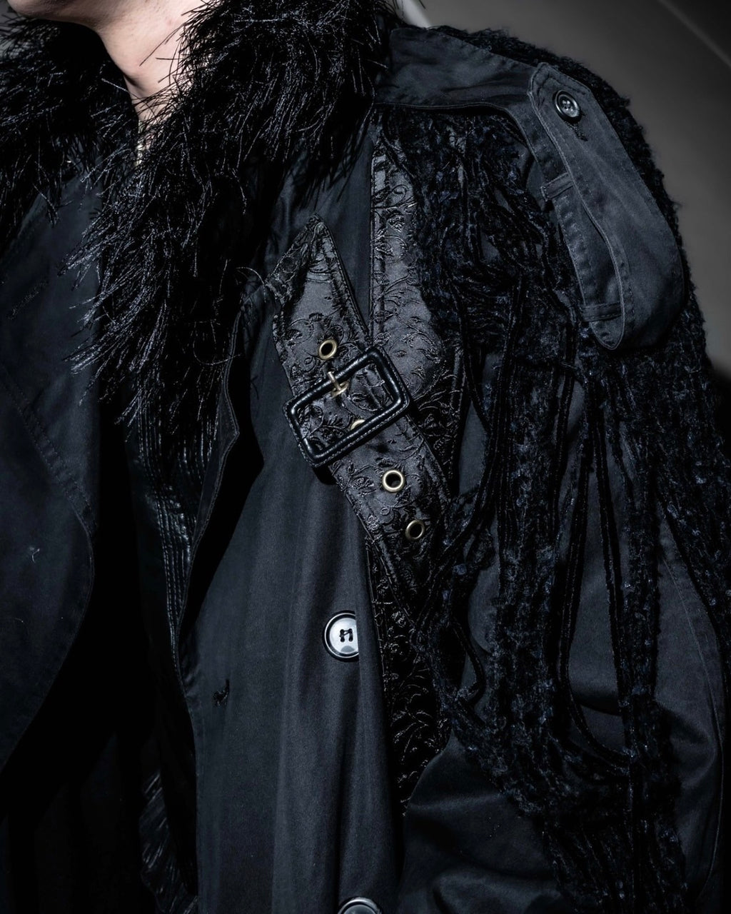 MOOD SPECIAL Art Peace Maxi Length Fur Collar Fringe Coat