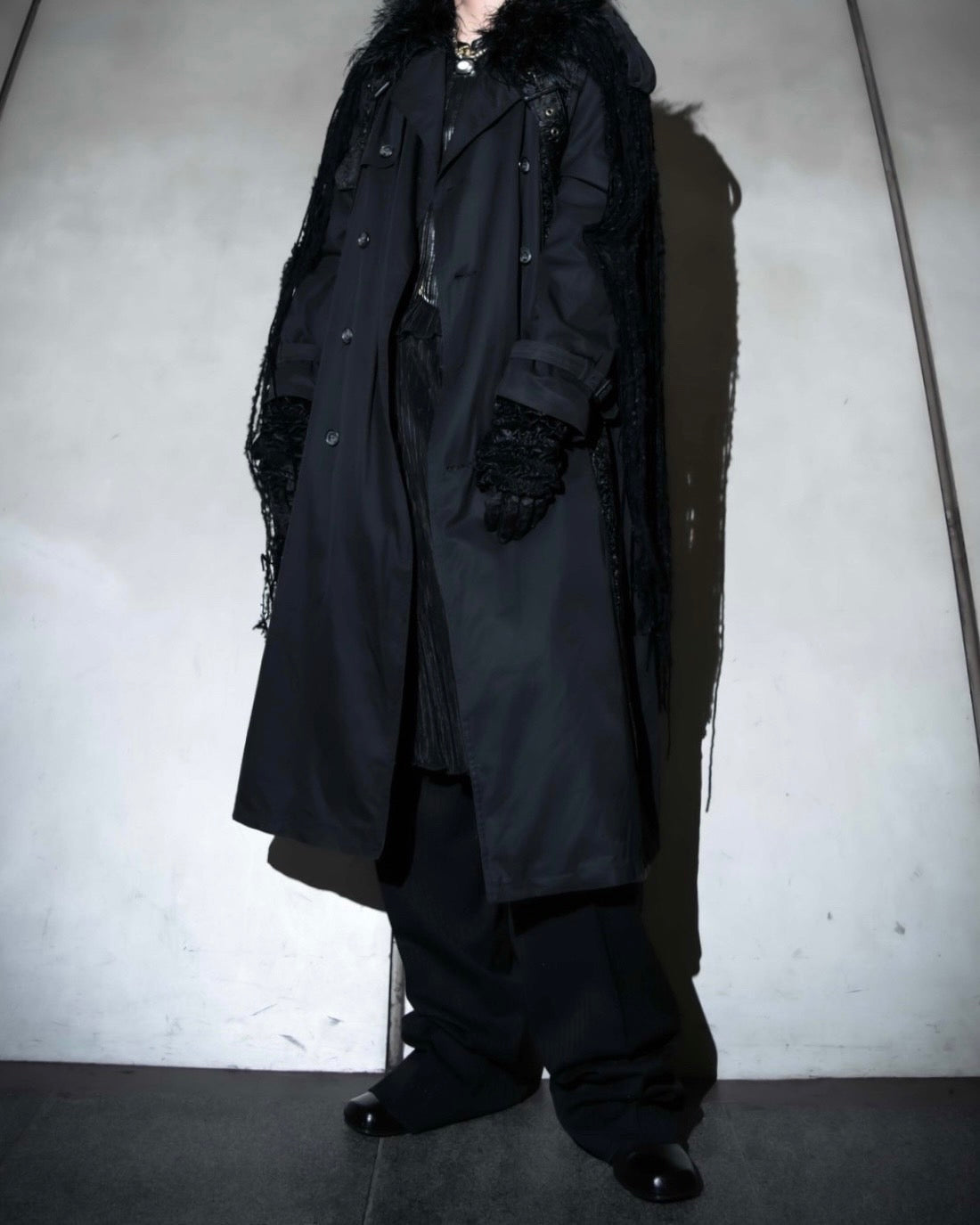 MOOD SPECIAL Art Peace Maxi Length Fur Collar Fringe Coat