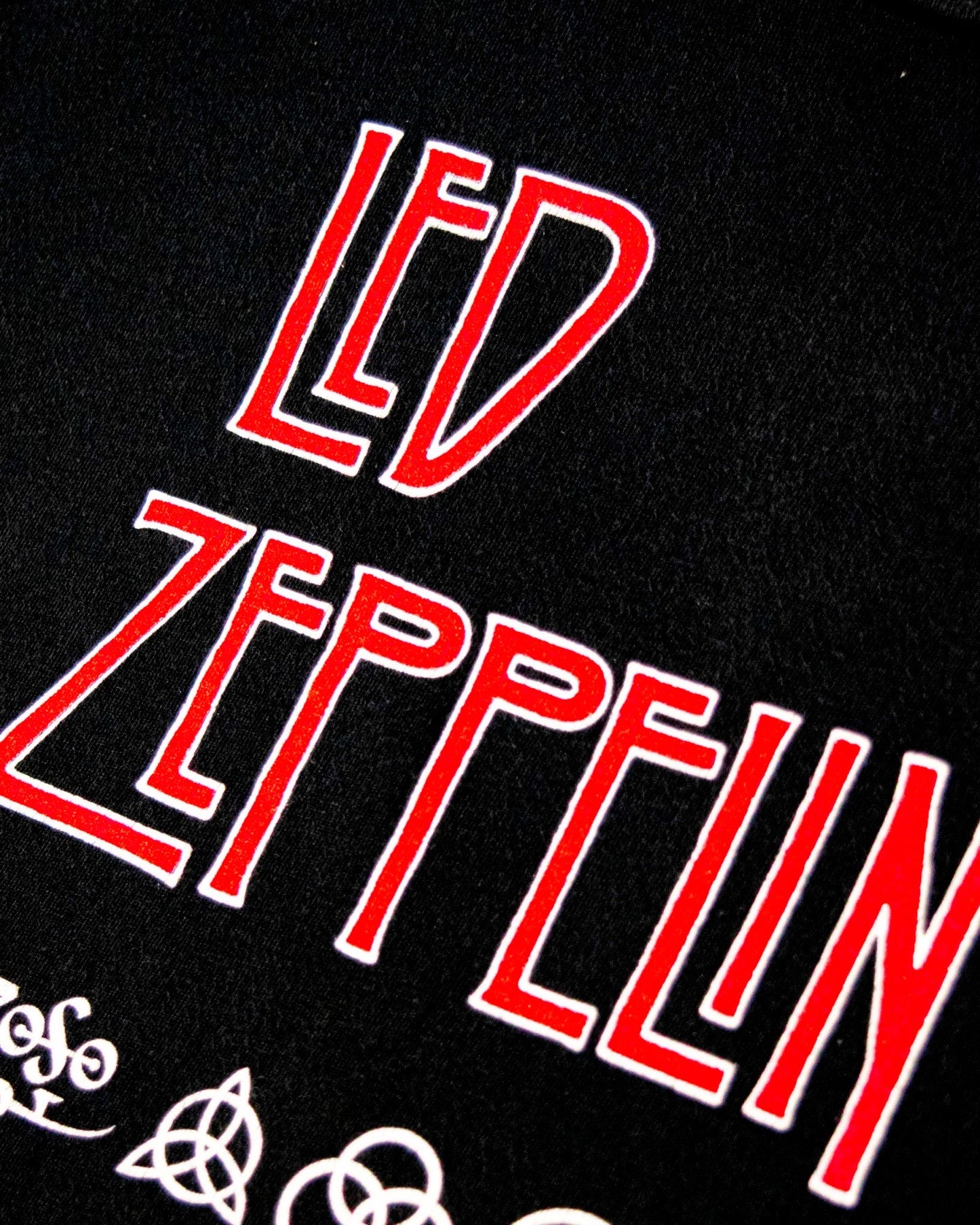 "LED ZEPPELIN" Magician on cliff