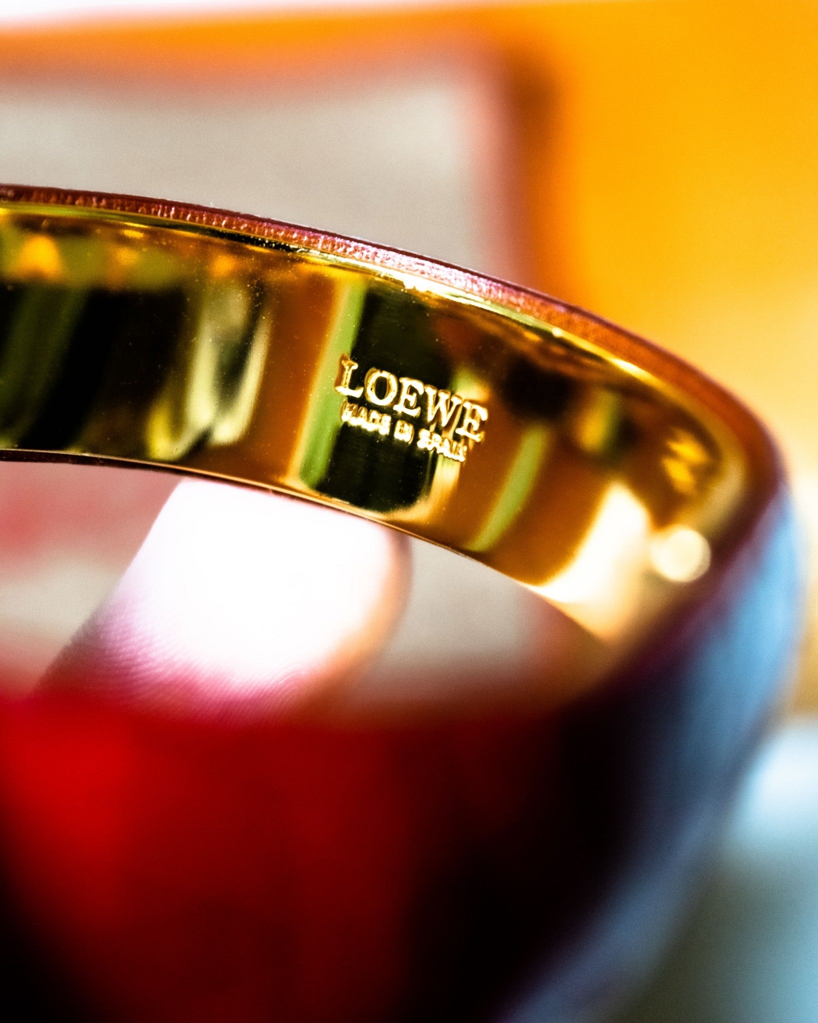 "LOEWE" Red-Eyed Leather Bangle
