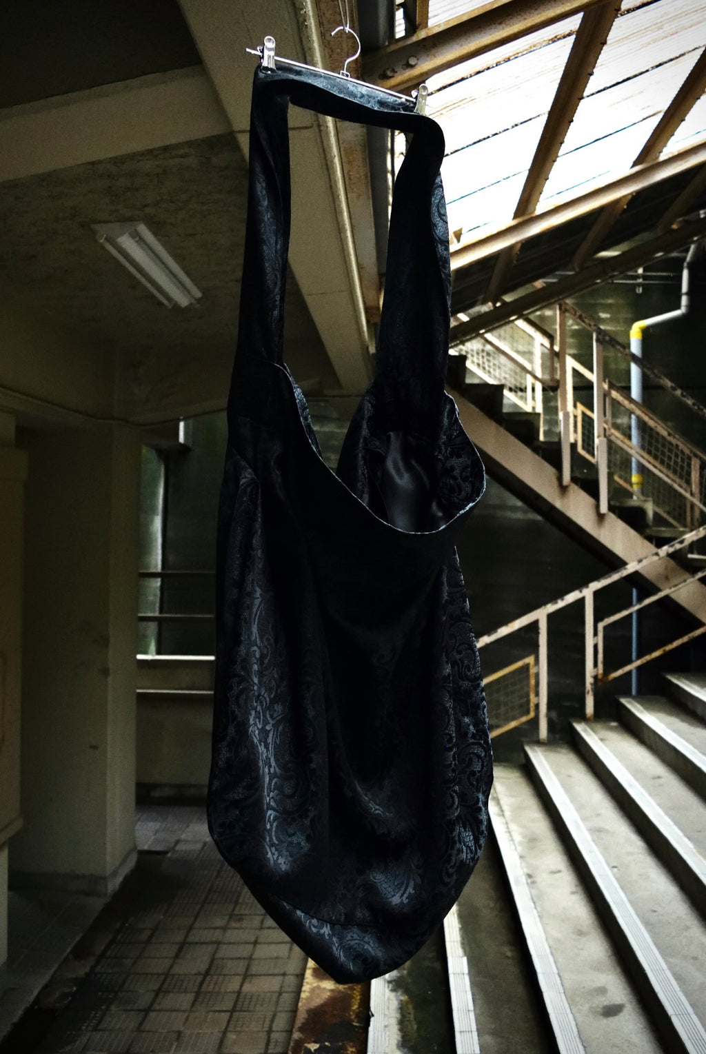 "Authority series"  Jacquard Shoulder Bag : Khaki