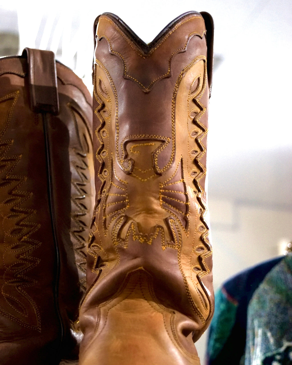 “MOOD SPECIAL”棕色鹰西部靴